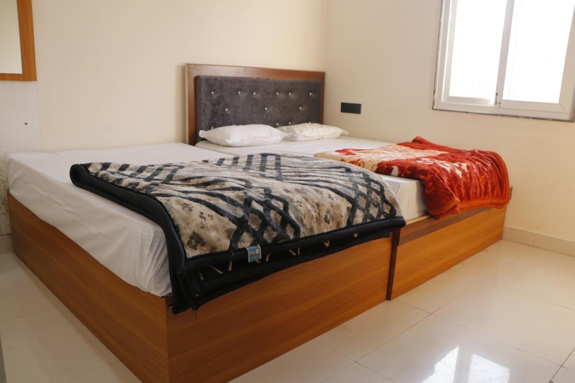 Dolphin Guest House Matura Exterior foto