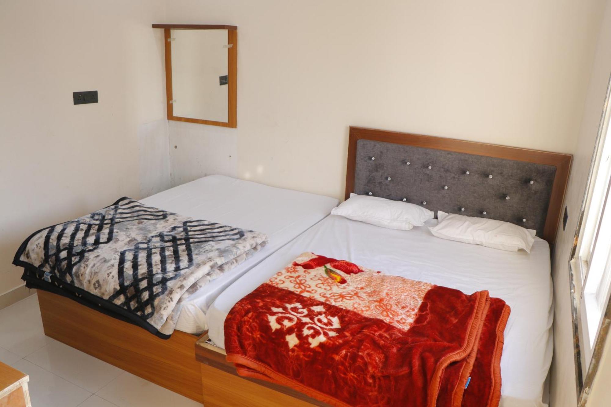 Dolphin Guest House Matura Exterior foto